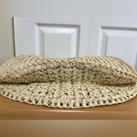 Orchid Love Round Straw Bag with Tassel Detail - Picture 5 of 10